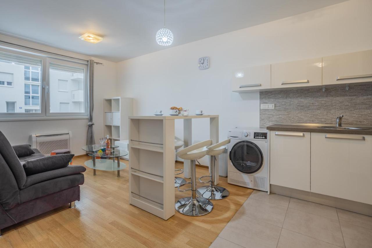 Appartement Dalmatino à Zadar Extérieur photo